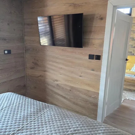 Luxusny Karolina * Telgárt