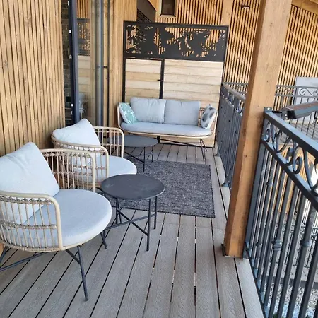 Luxusny Karolina * Телгарт