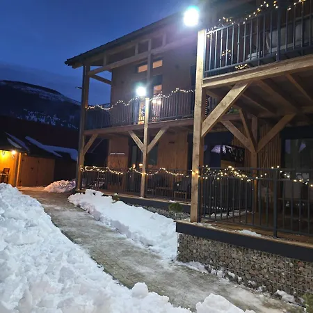 شقة Luxusny Karolina