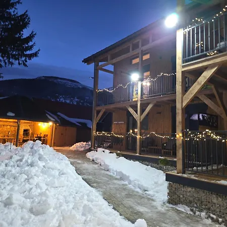 Luxusny Karolina Apartmán *